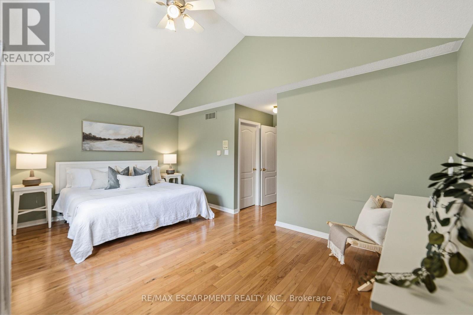 40 Brookhurst Crescent, Hamilton, ON photo 14