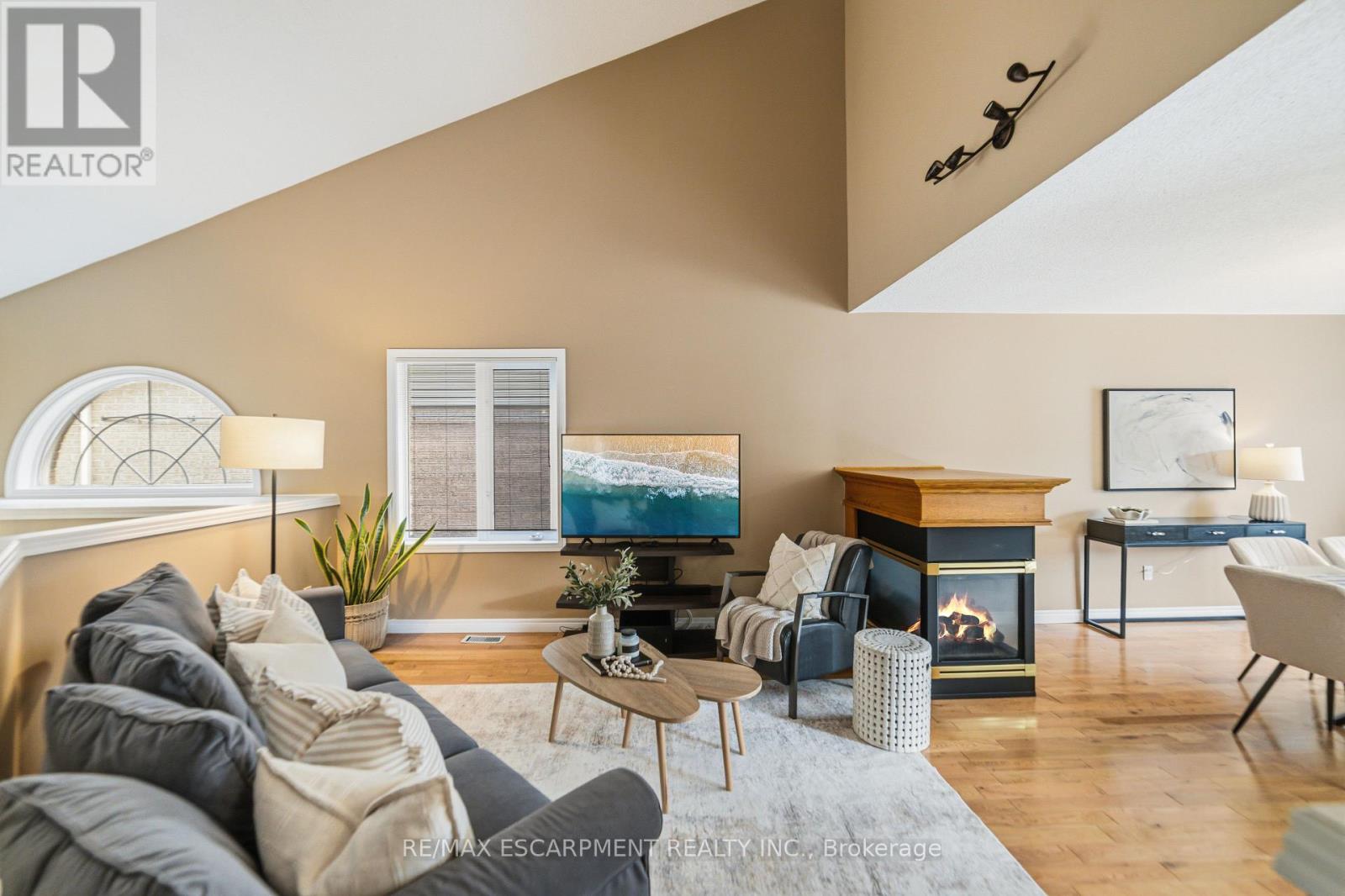 40 BROOKHURST CRESCENT, Hamilton (Waterdown) — photo 6