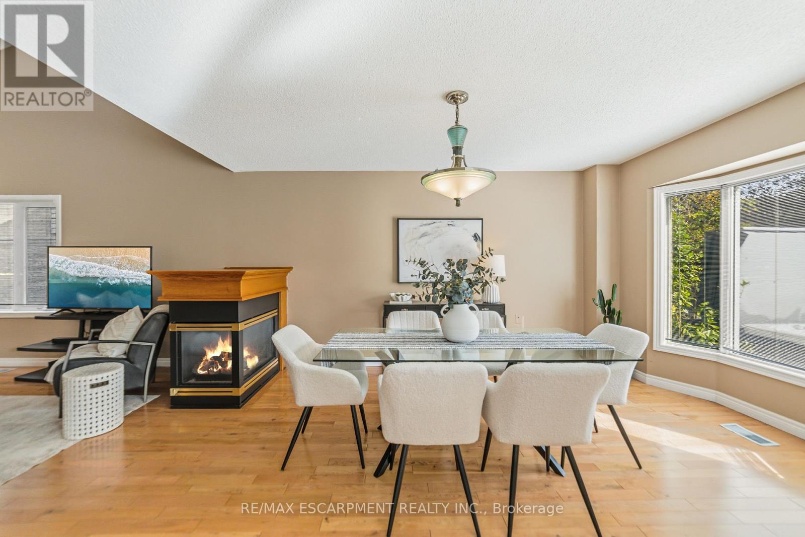 40 BROOKHURST CRESCENT, Hamilton (Waterdown) — photo 8