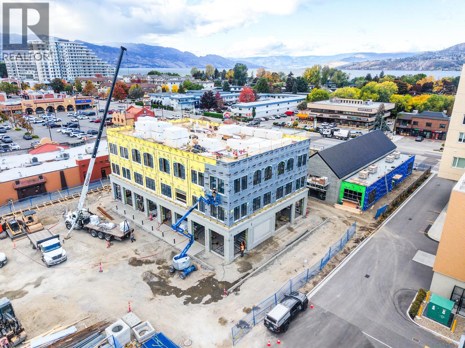 306 3131 Lakeshore Road, Kelowna