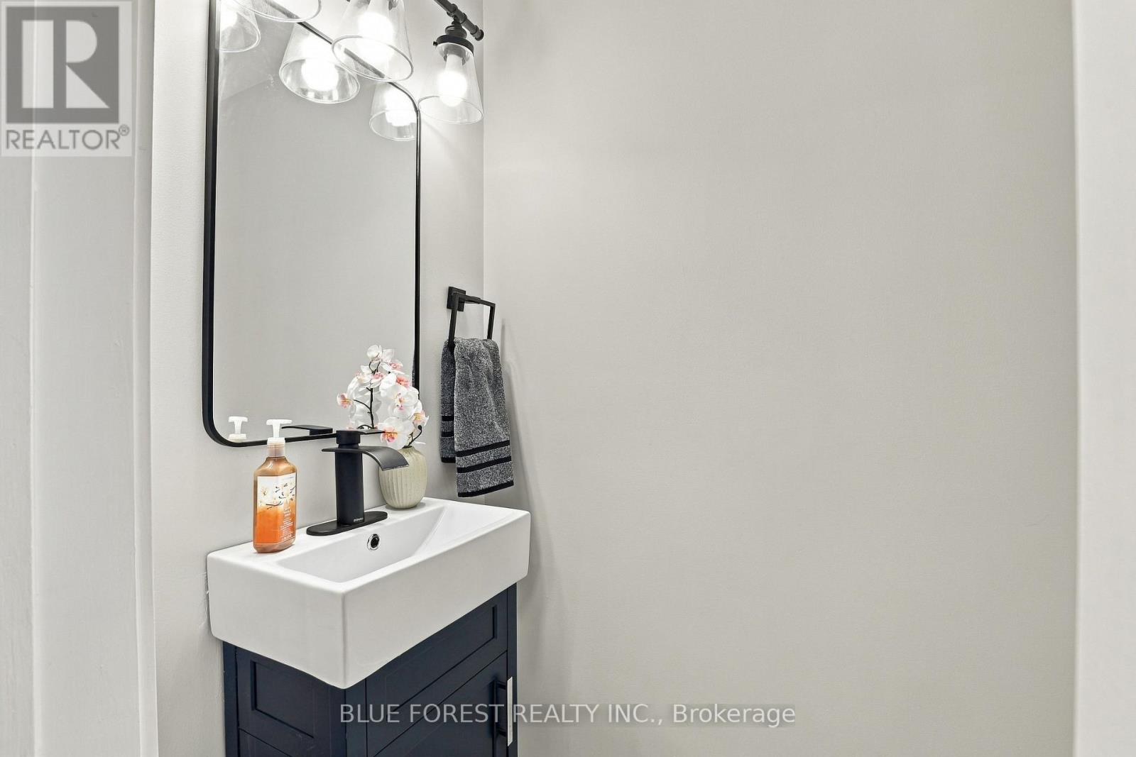 420 FOREST AVENUE, St. Thomas — photo 12