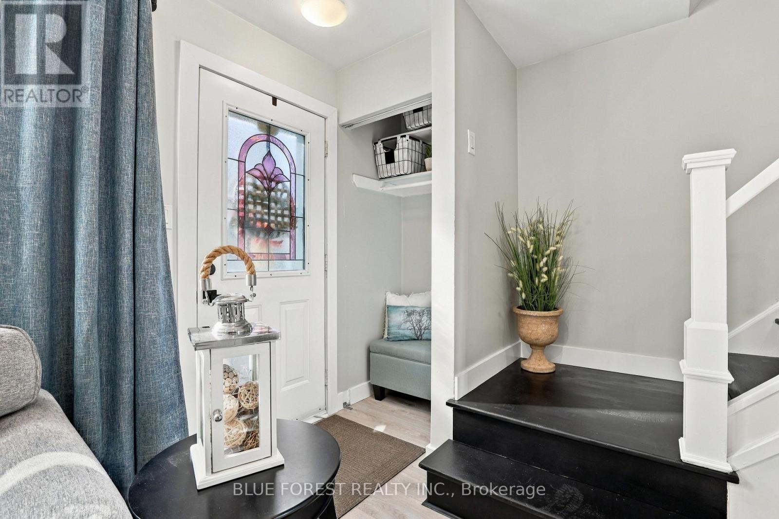 420 FOREST AVENUE, St. Thomas — photo 5