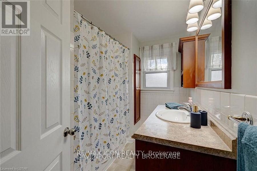 58 MANITOULIN DRIVE, London East (East O) — photo 8