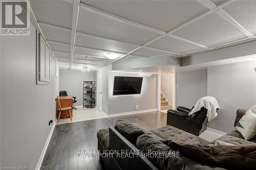 58 MANITOULIN DRIVE, London East (East O) — photo 9