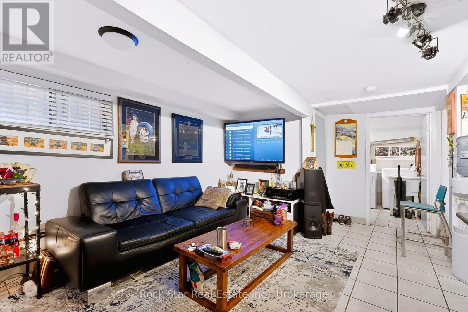 1162 NORTHMOUNT AVENUE - 16