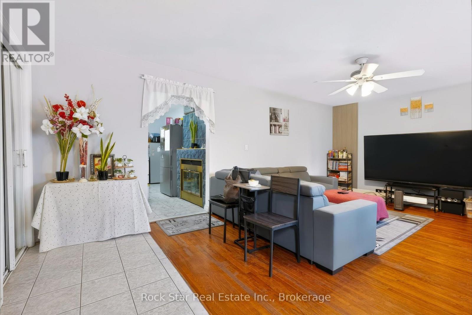 1162 NORTHMOUNT AVENUE - 3
