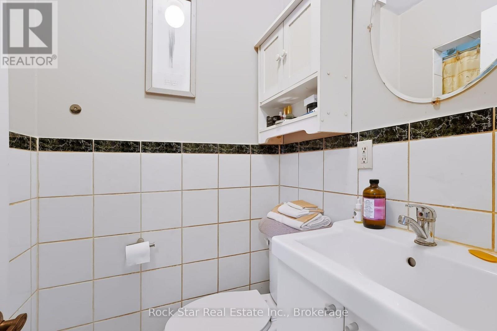 1162 NORTHMOUNT AVENUE - 27