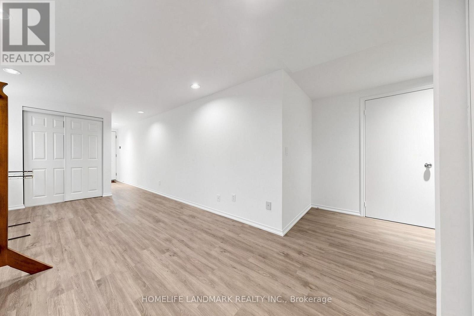 132 Chipwood Crescent, Toronto, ON photo 40