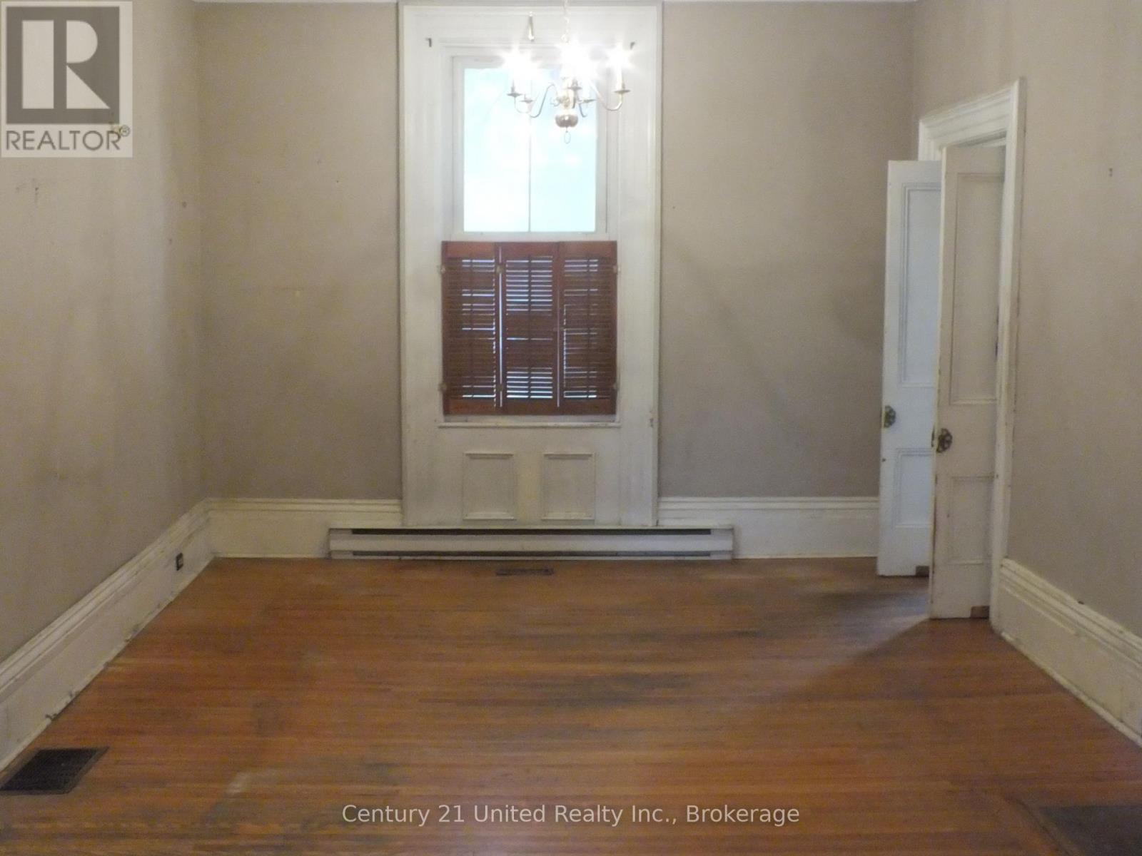 400 DOWNIE STREET, Peterborough (Town Ward 3) — photo 11