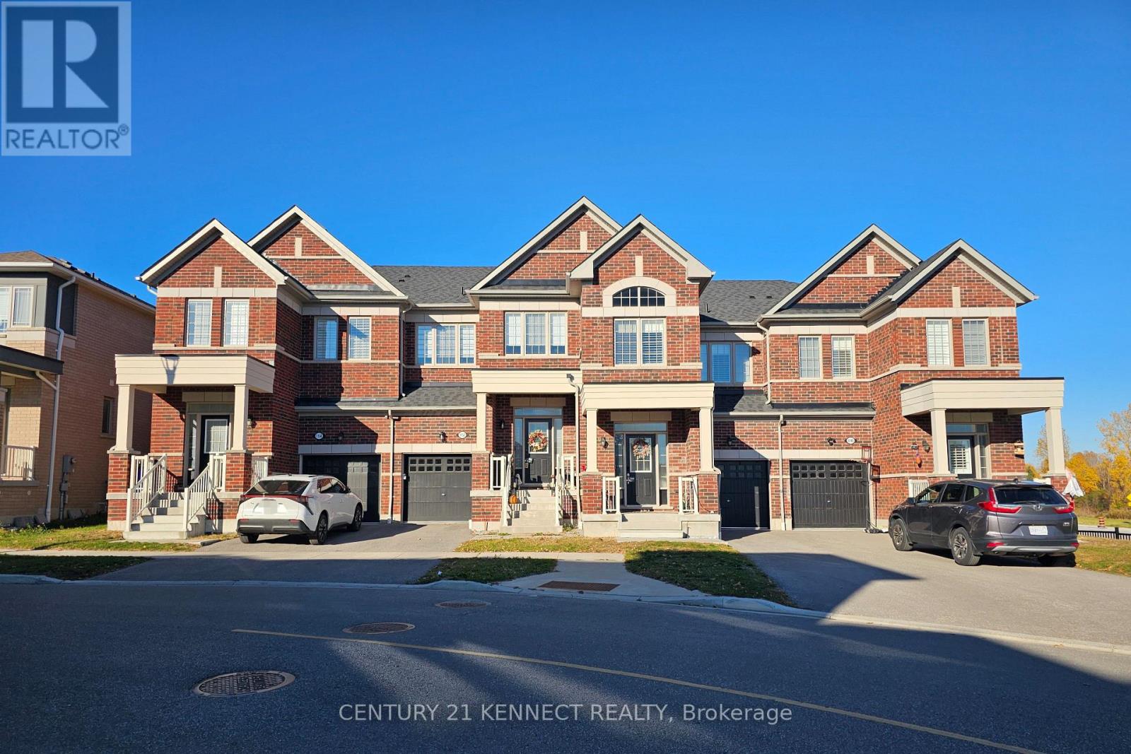 1154 Sepia Square, Pickering, ON photo 1