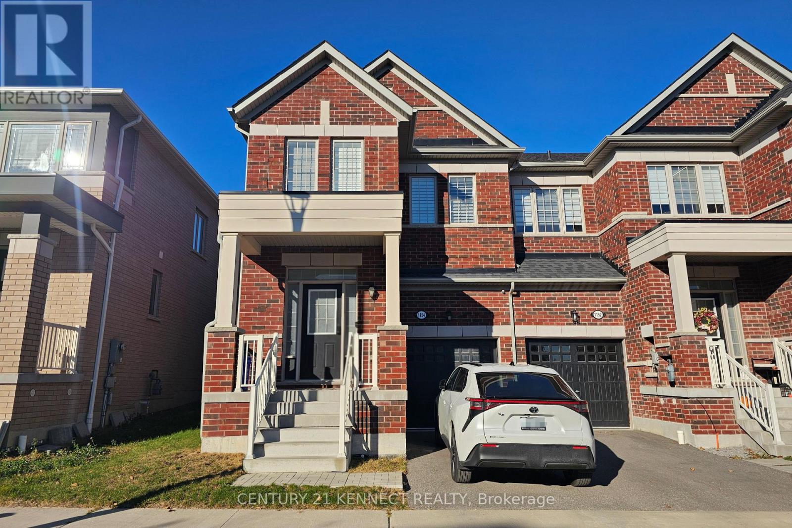 1154 Sepia Square, Pickering, ON photo 3