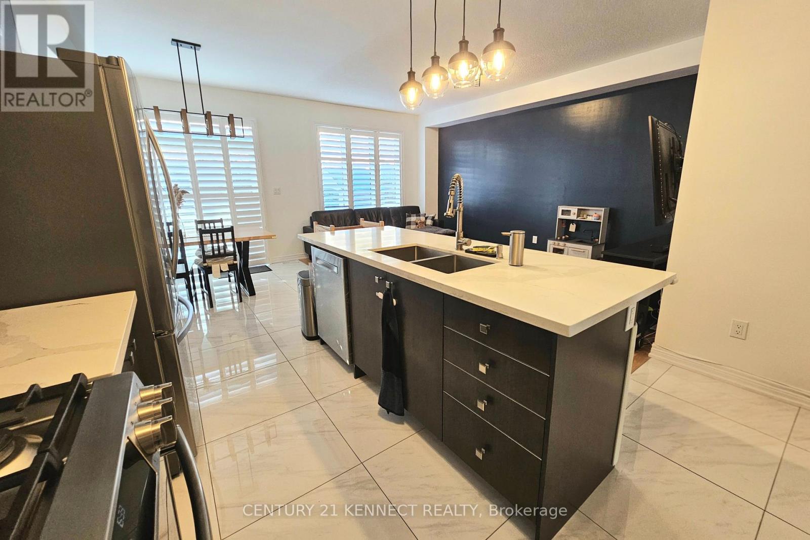 1154 Sepia Square, Pickering, ON photo 37