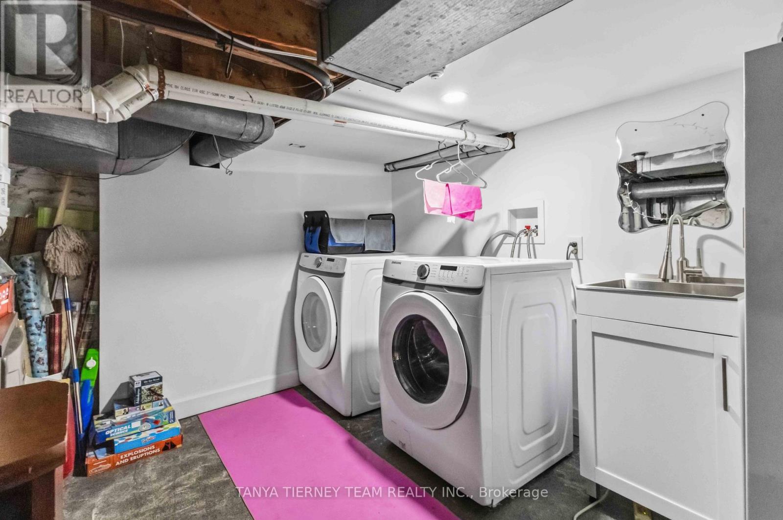 168 Centre Street South, Oshawa, ON photo 32