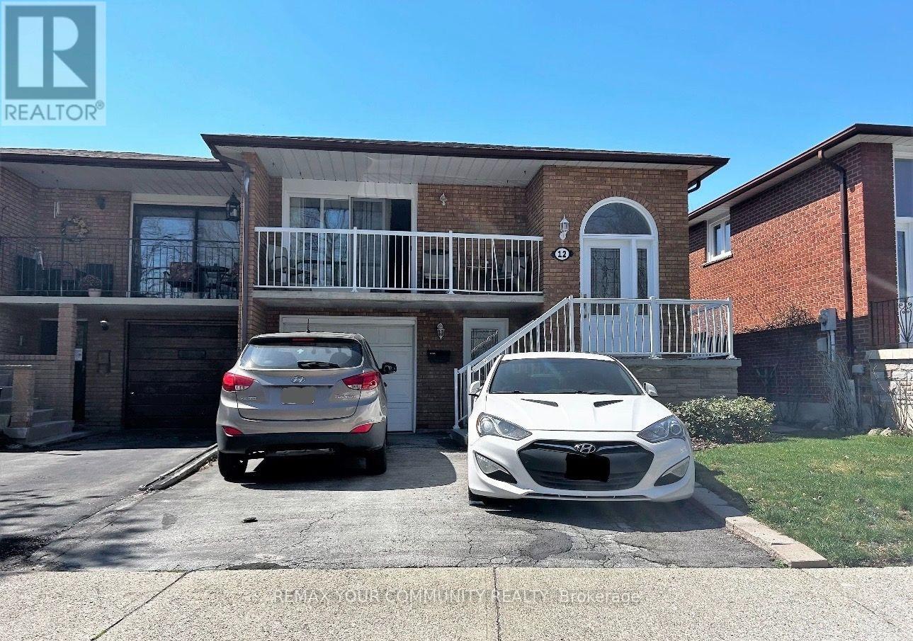 BASEMENT - 12 CURTIS DRIVE, Brampton (Brampton South)