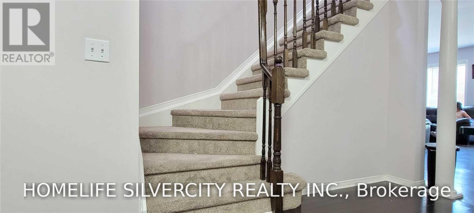 6 SEASIDE CIRCLE, Brampton (Sandringham-Wellington) — photo 11