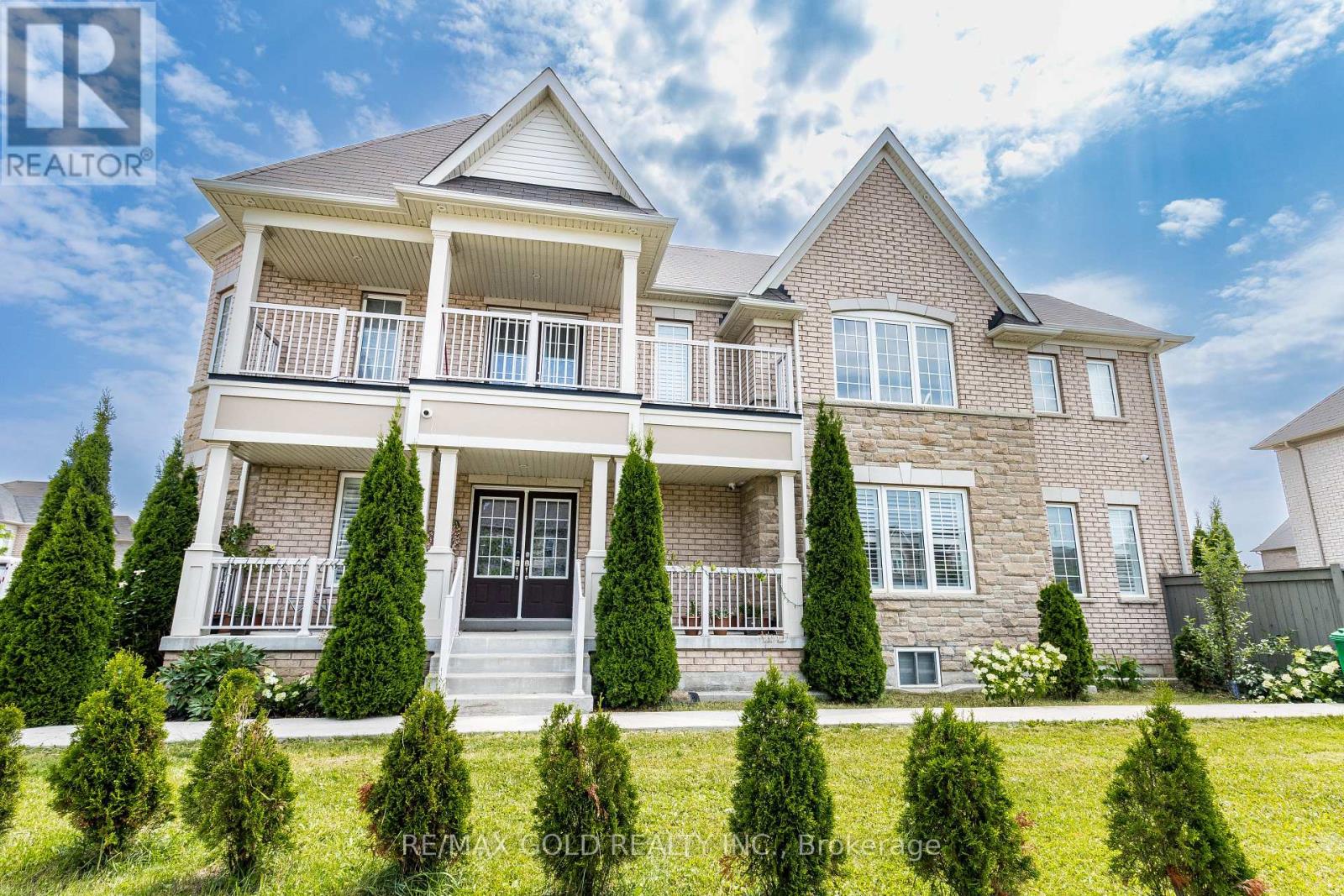 110 BANBRIDGE CRESCENT, Brampton (Credit Valley) — photo 2