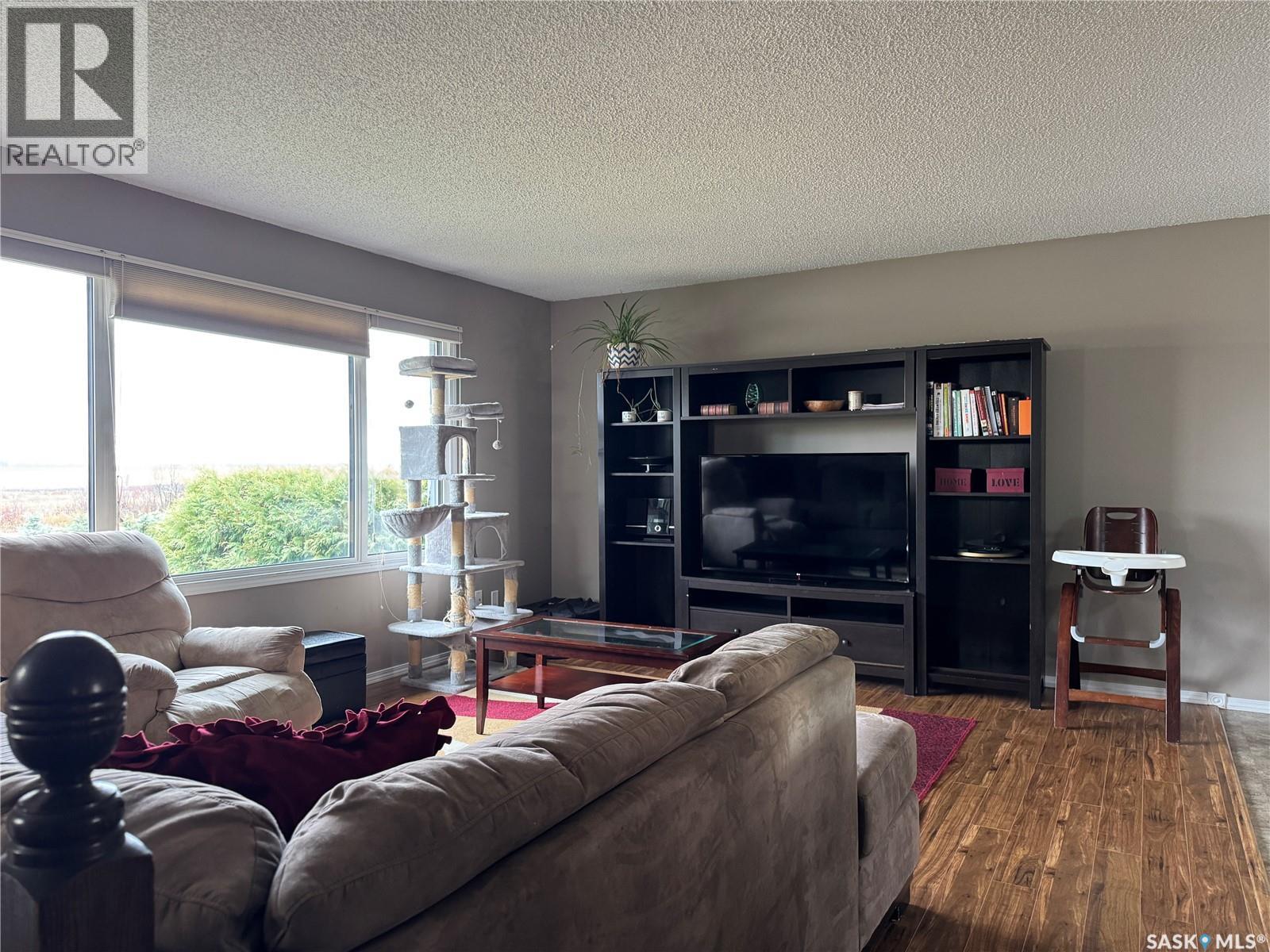 Guenther Acreage, Elfros Rm No. 307 — photo 9