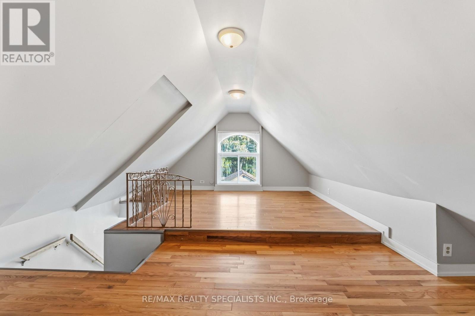 74 Cambridge Avenue, Hamilton, ON photo 23