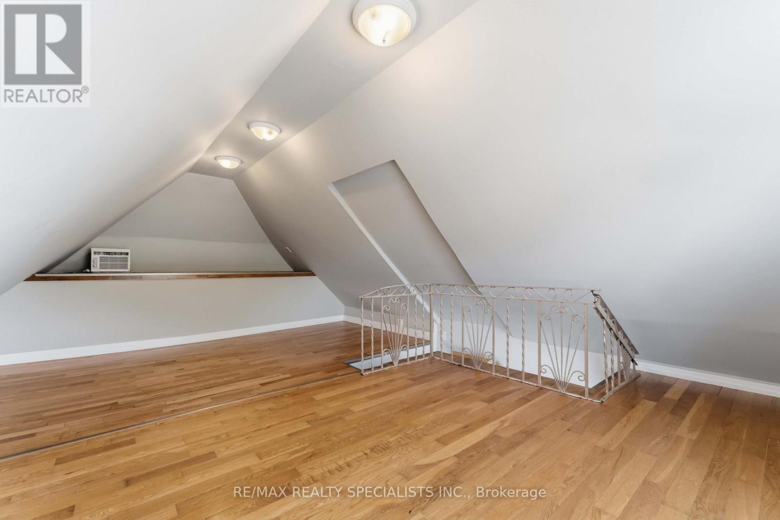 74 Cambridge Avenue, Hamilton, ON photo 24