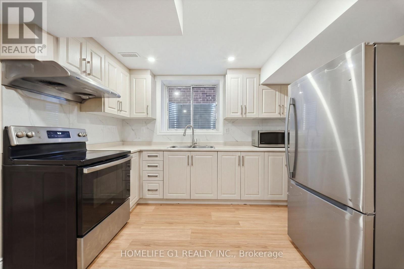 50 William Nador Street, Kitchener, ON photo 35
