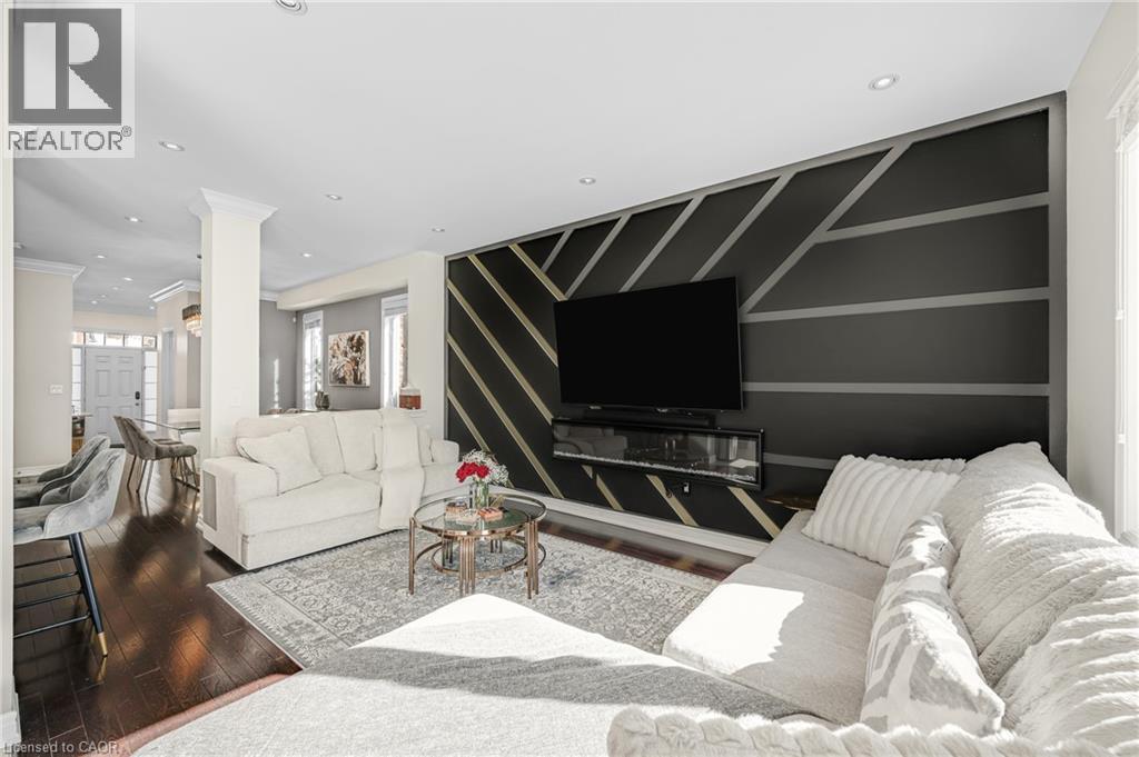 18 AUTUMN ARBOUR Road, Caledon — photo 10