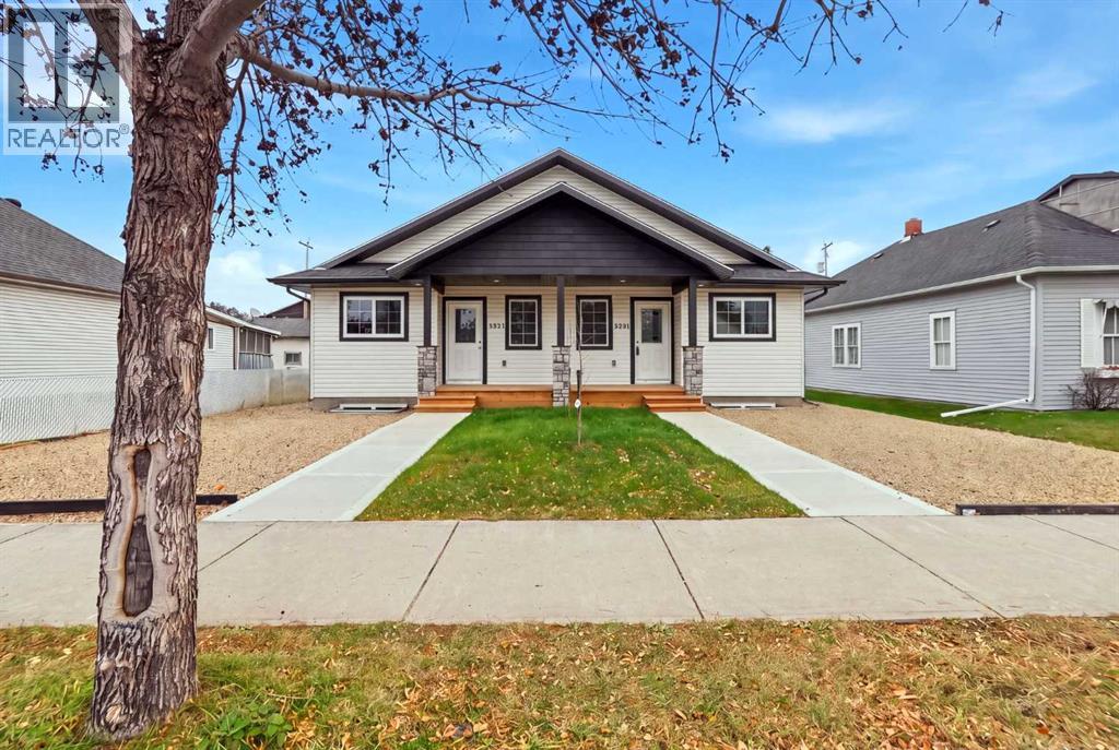Listing photo – 5133 52 Street, Lacombe