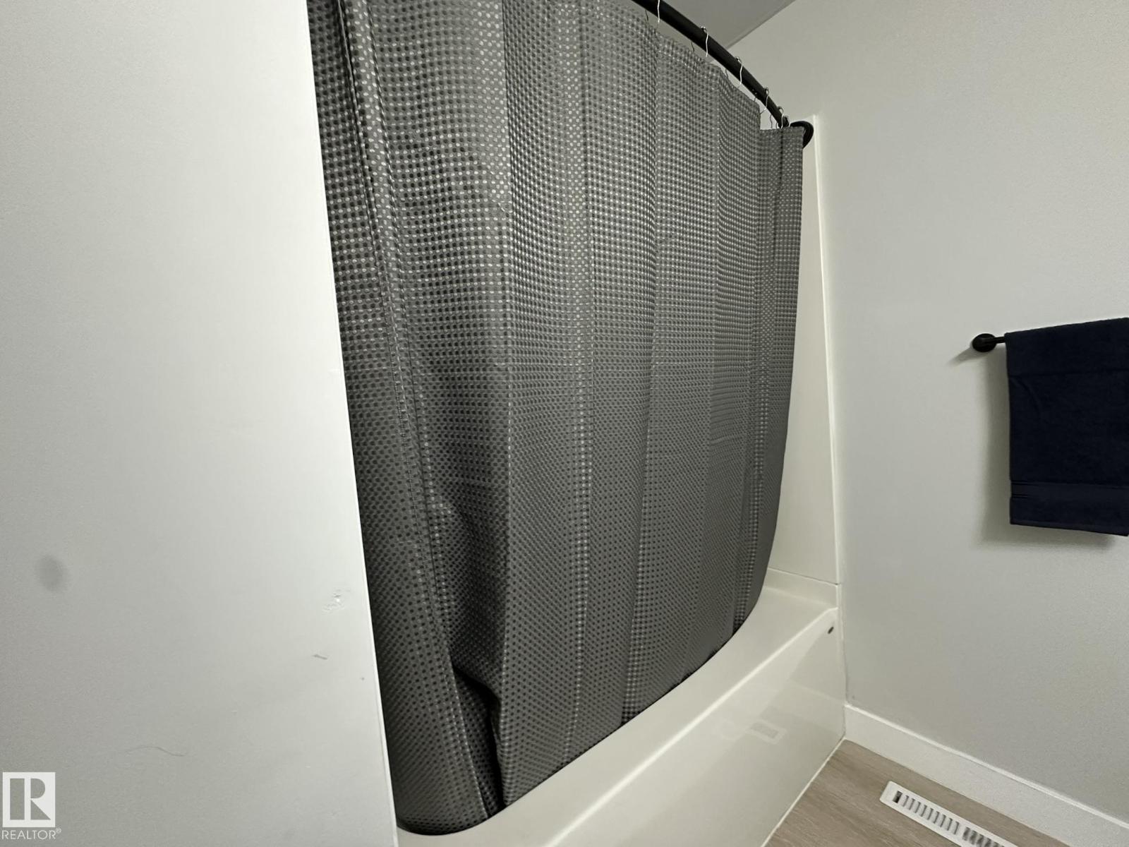 Property photograph 15 for MLS E4514586