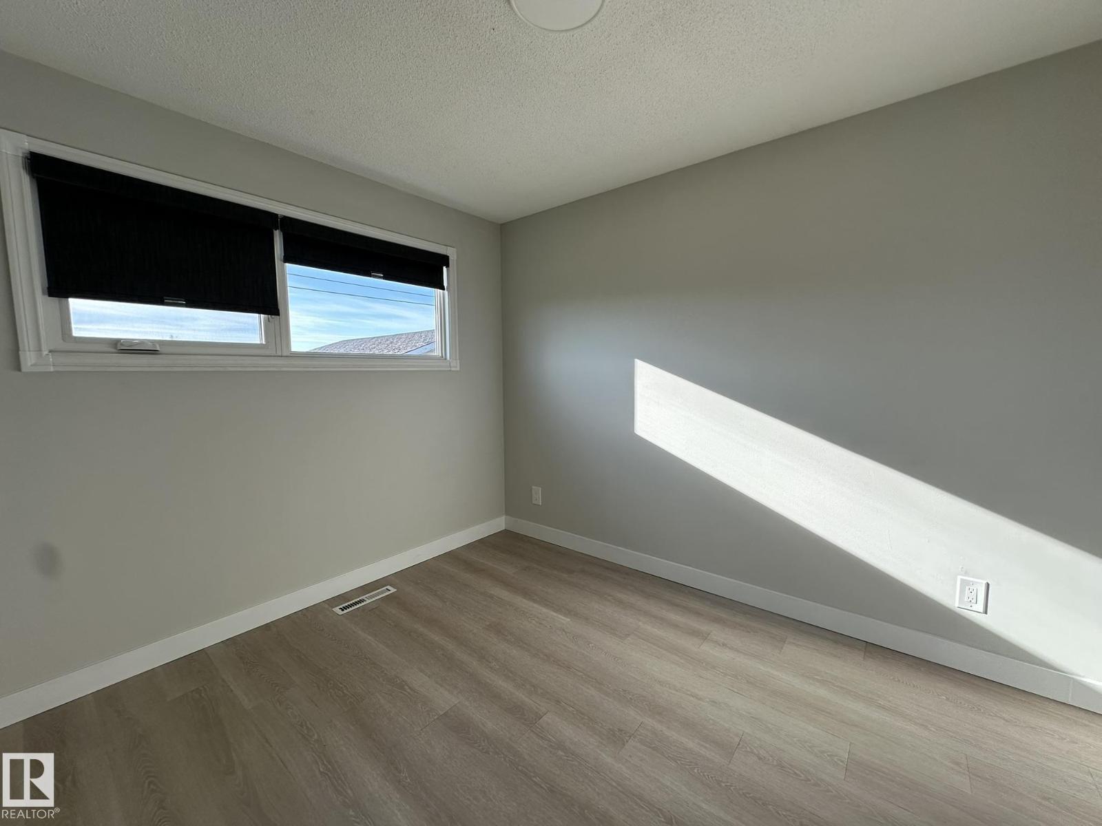 Property photograph 19 for MLS E4514586