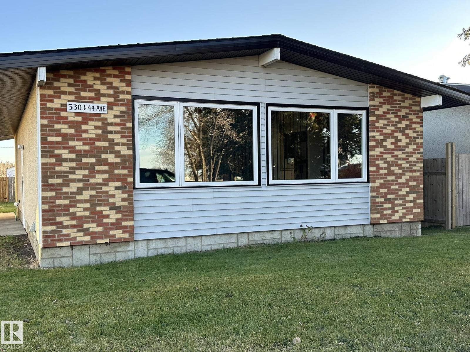 Property photograph 2 for MLS E4514586
