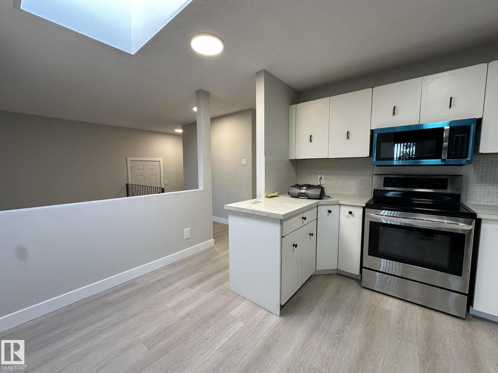 Property photograph 6 for MLS E4514586
