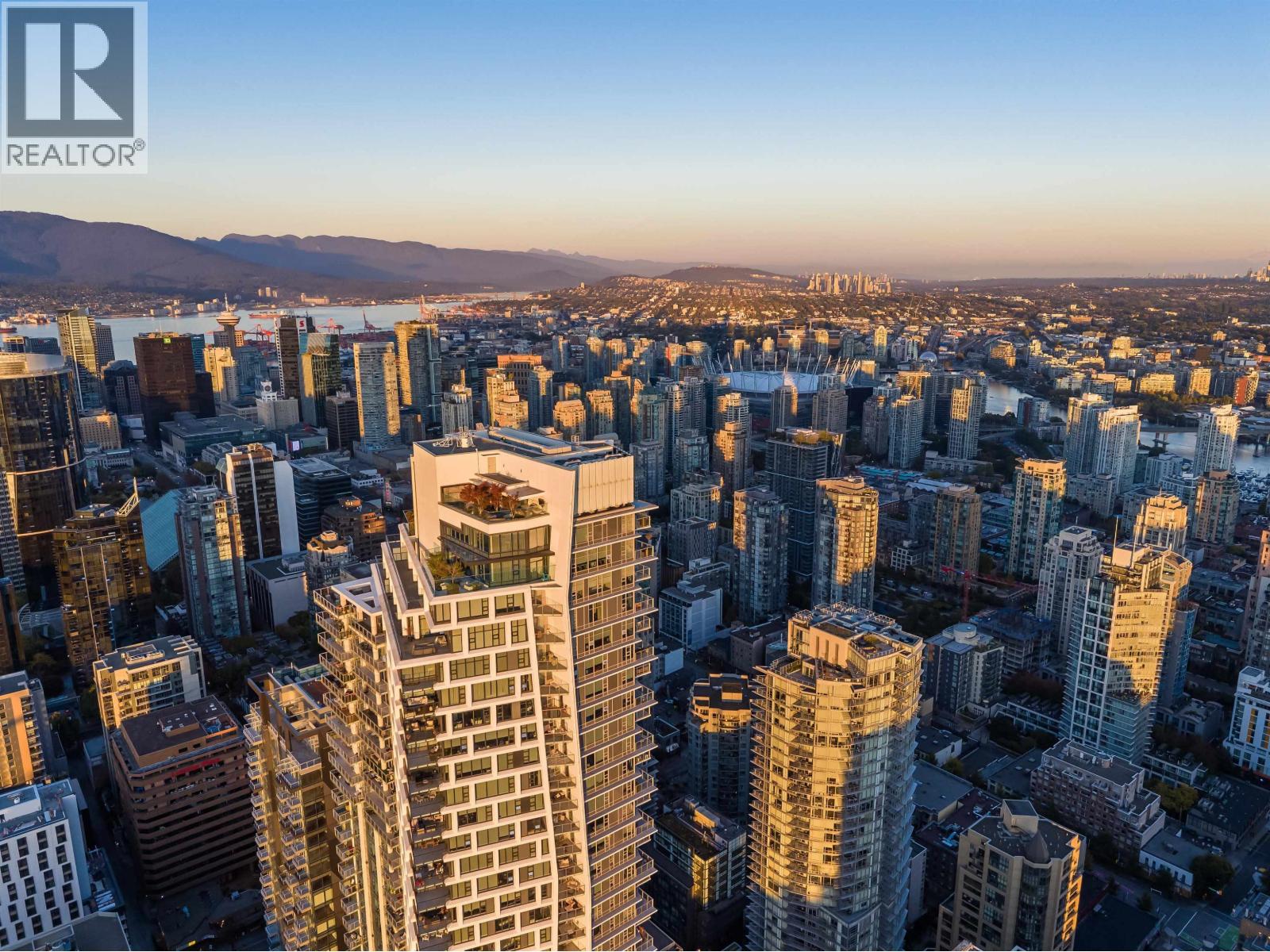 5602 1289 Hornby Street, Vancouver — photo 3