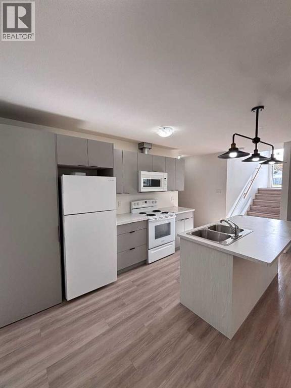 G, 5202 55 Street, Taber — photo 5