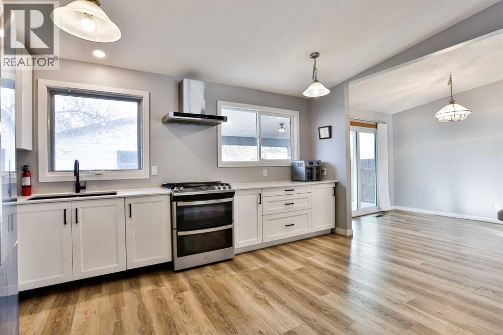 21 Lafayette Crescent, Lethbridge — photo 13