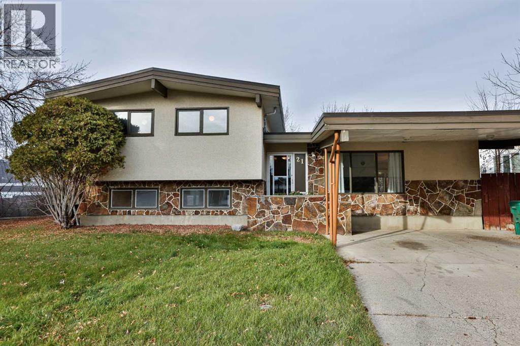 21 Lafayette Crescent, Lethbridge — photo 2
