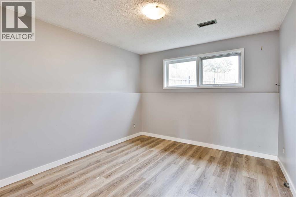 21 Lafayette Crescent, Lethbridge — photo 22