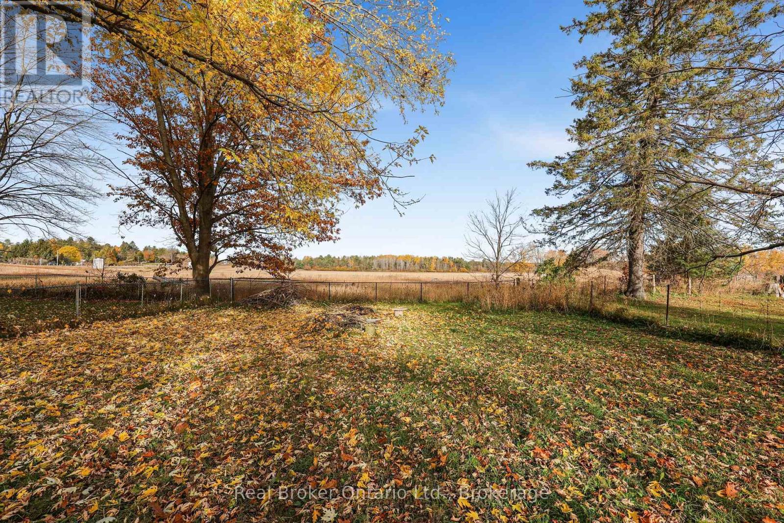 8 Albert Street, Springwater photo 26