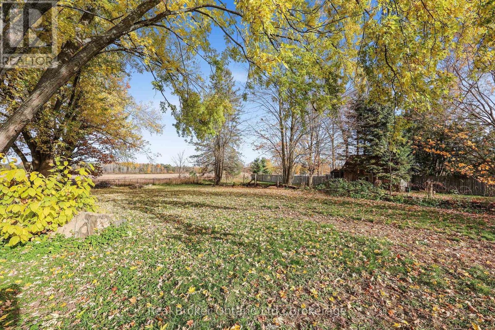 8 Albert Street, Springwater photo 27