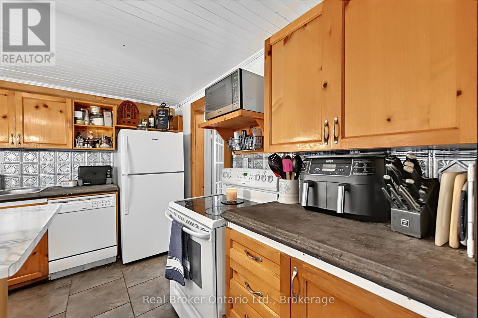 8 ALBERT STREET E, Springwater (Hillsdale) — photo 8