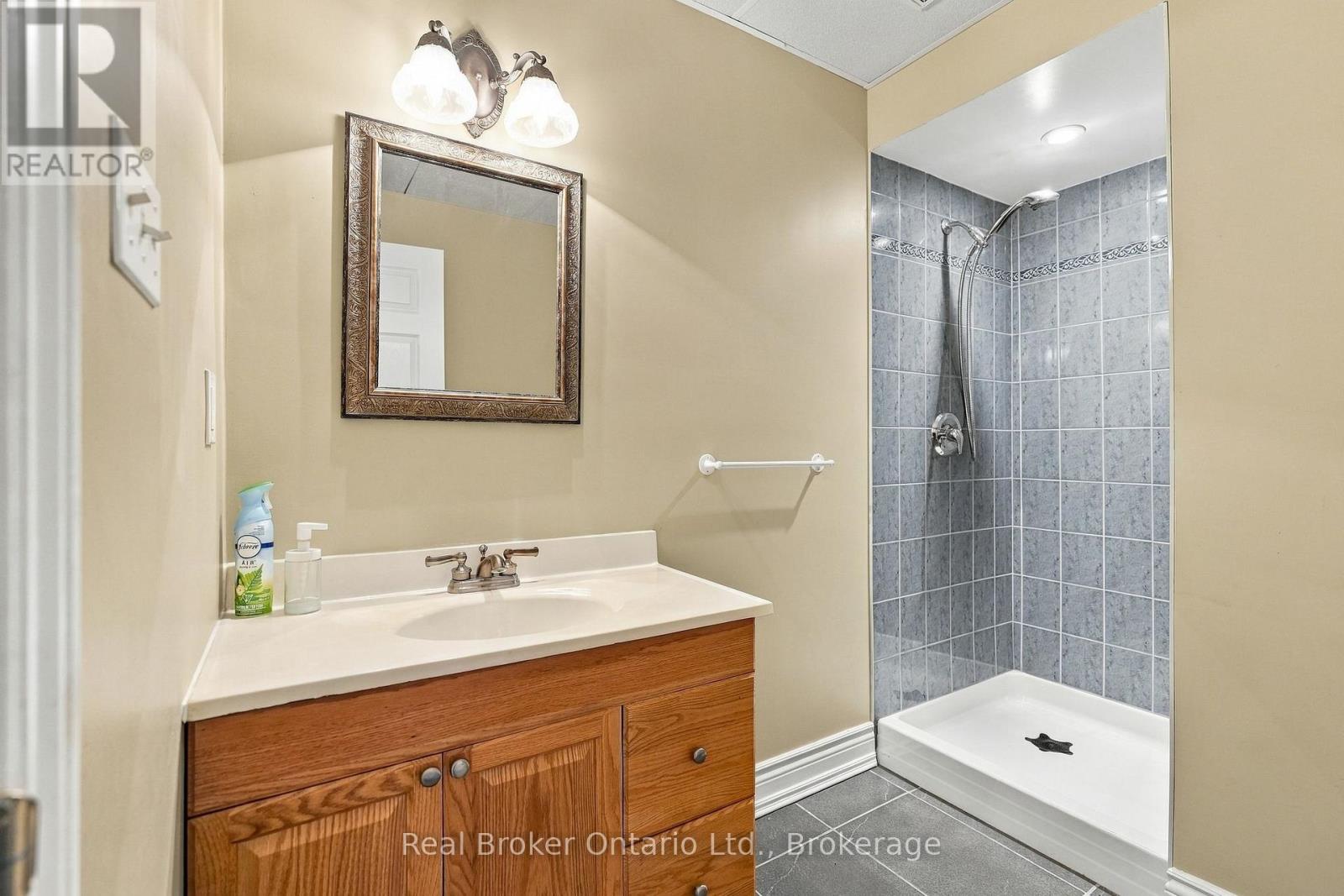 1354 Hallen Place, Midland photo 34