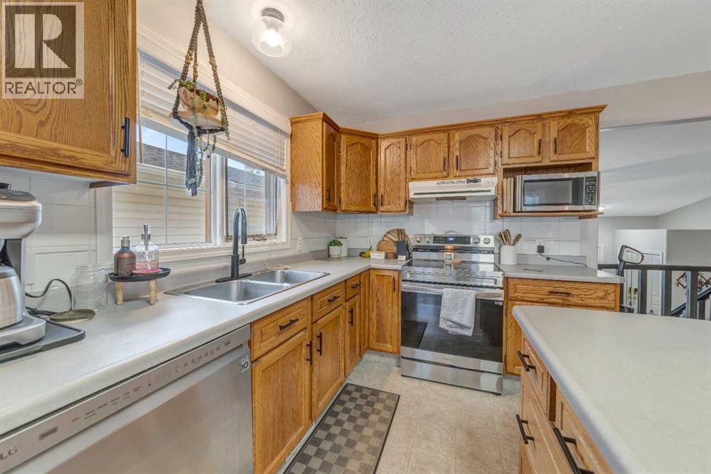 4003 59 AVENUE Close, Lloydminster — photo 11