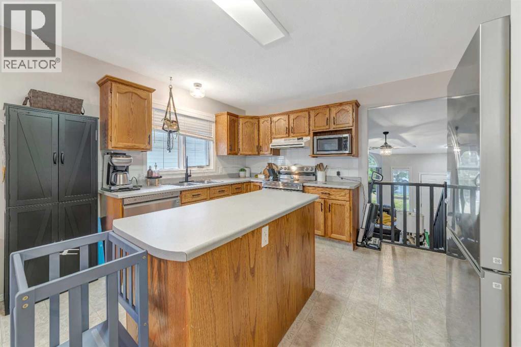 4003 59 AVENUE Close, Lloydminster — photo 12