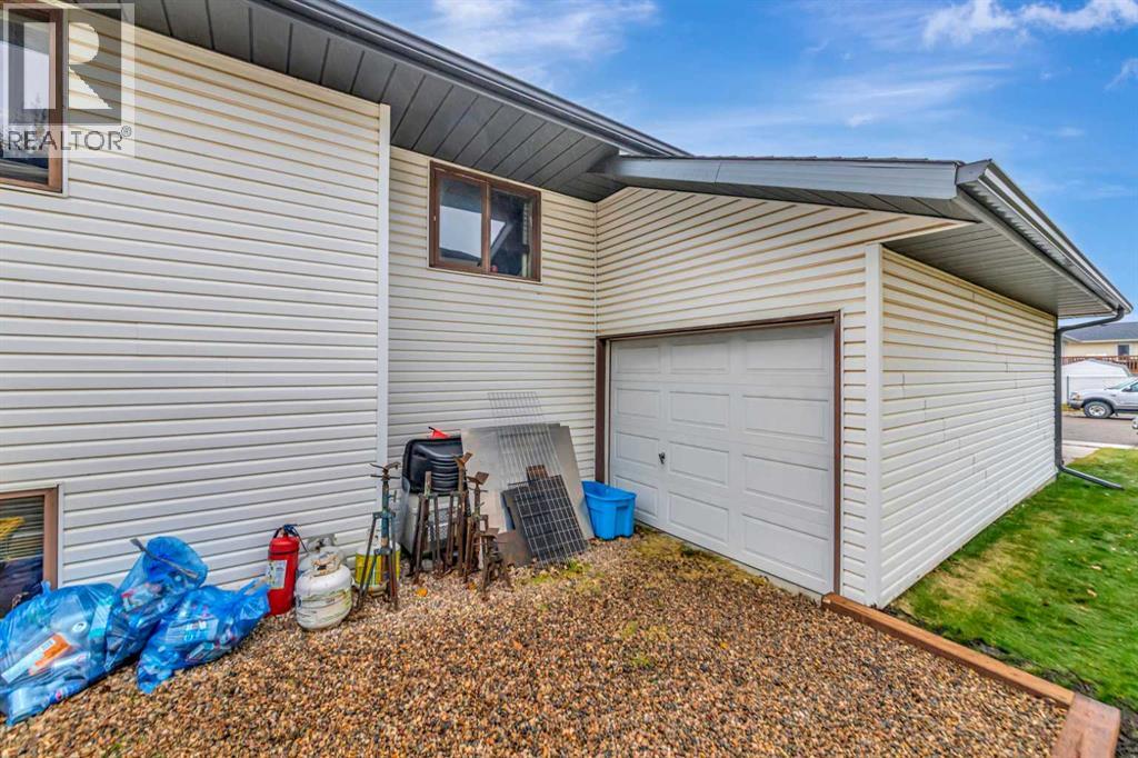 4003 59 AVENUE Close, Lloydminster — photo 35