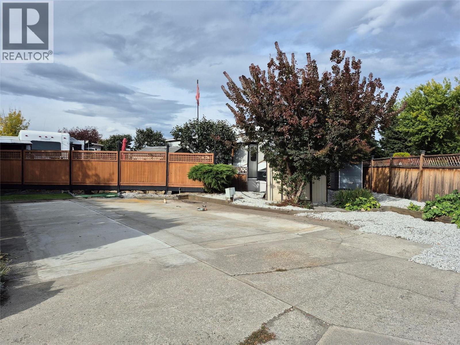 53 415 Commonwealth Road, Kelowna