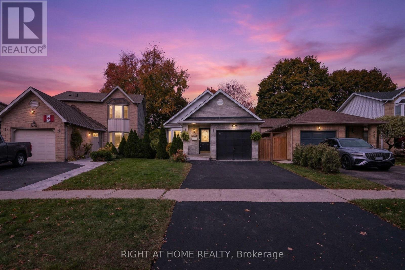 818 Miriam Crescent, Burlington, ON photo 44