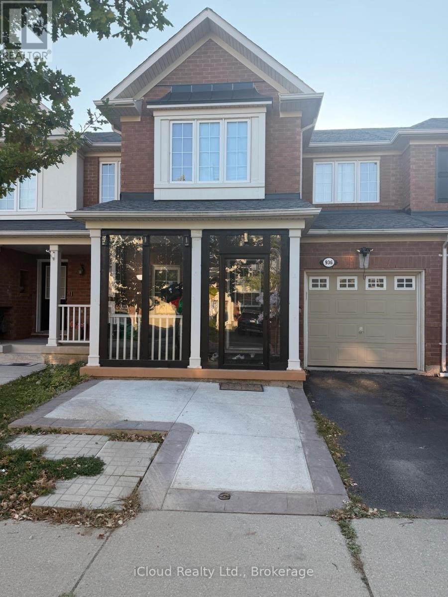 936 HASSELFELDT HEIGHTS, Milton (CO Coates)