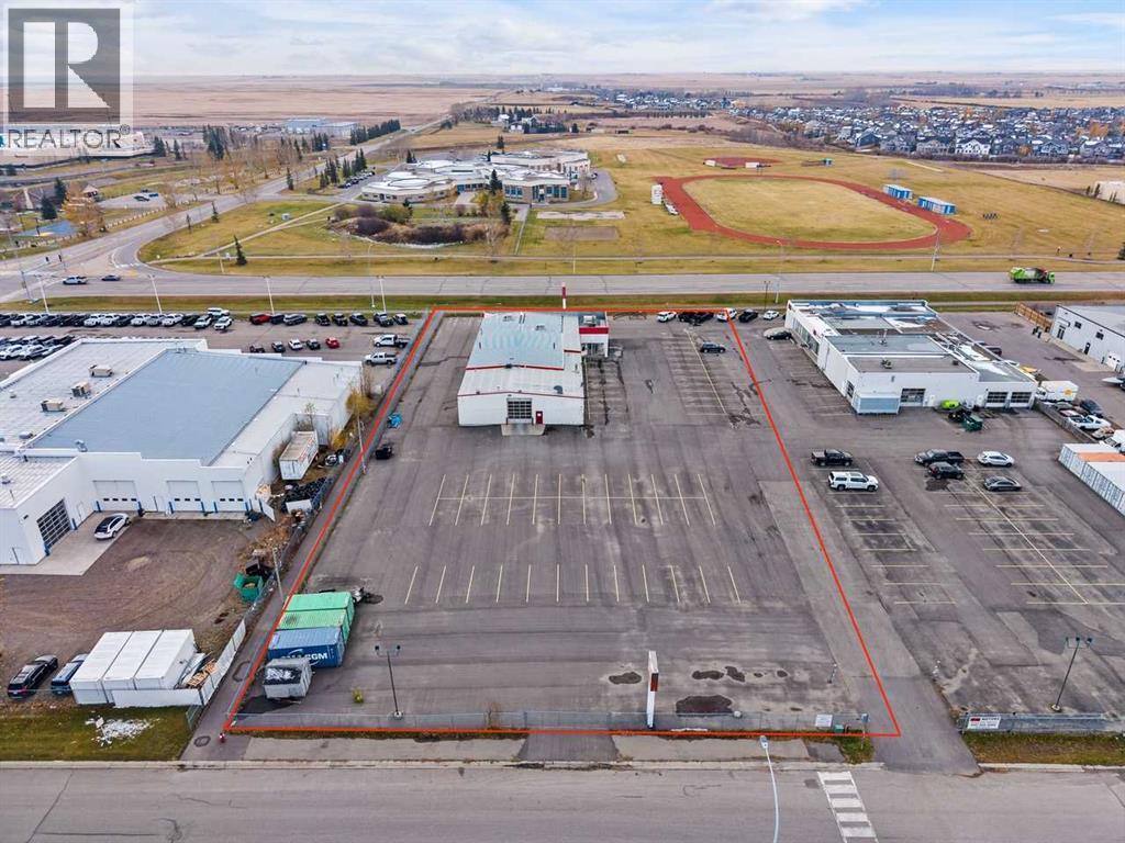 905 11 Avenue SE, High River