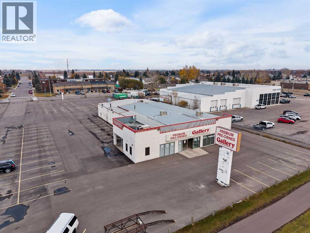 905 11 Avenue SE, High River — photo 2