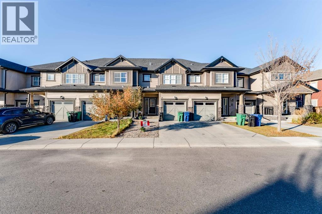 230 Hillcrest Square SW, Airdrie