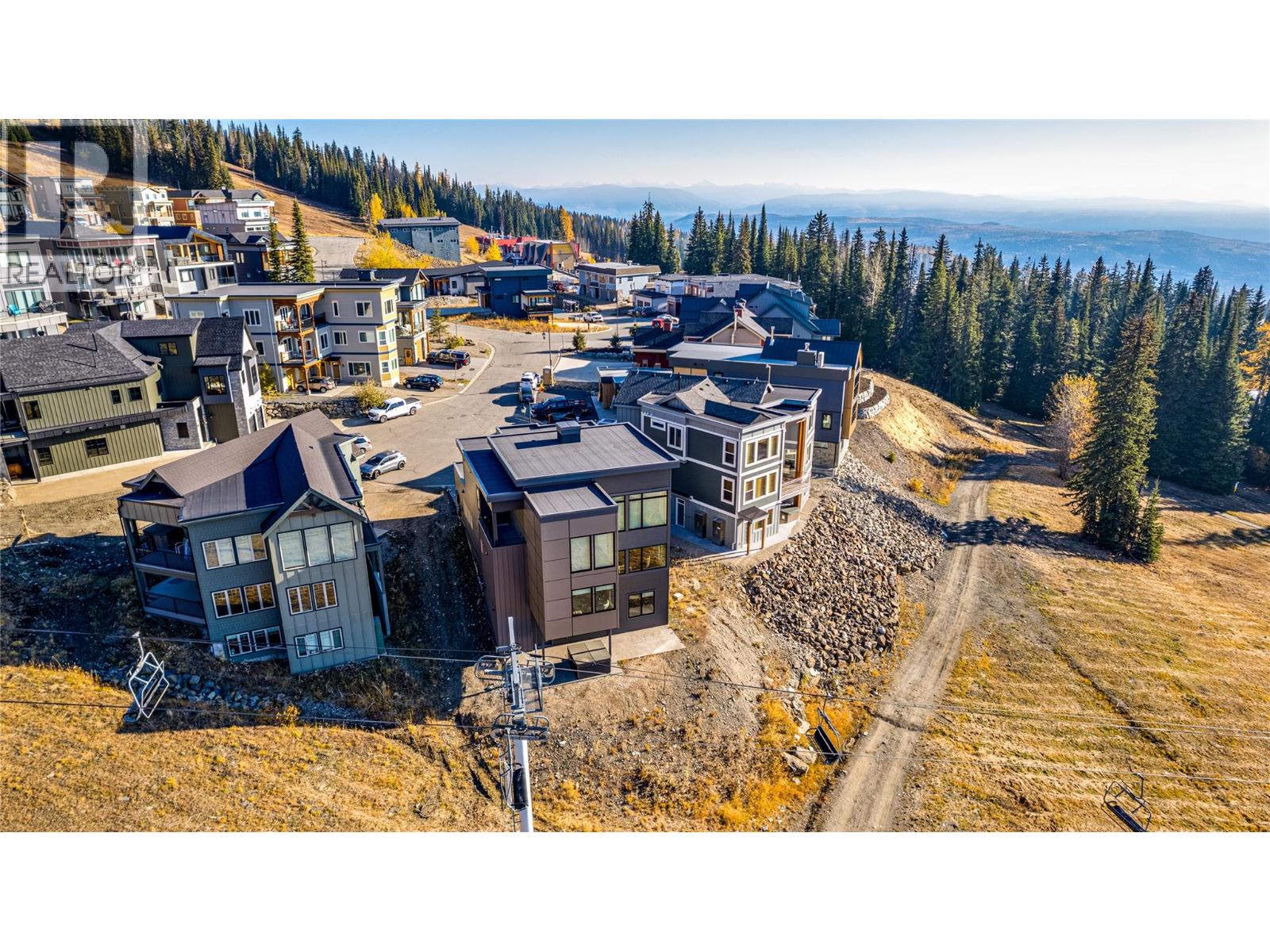 200 Valerian Lane, Silver Star