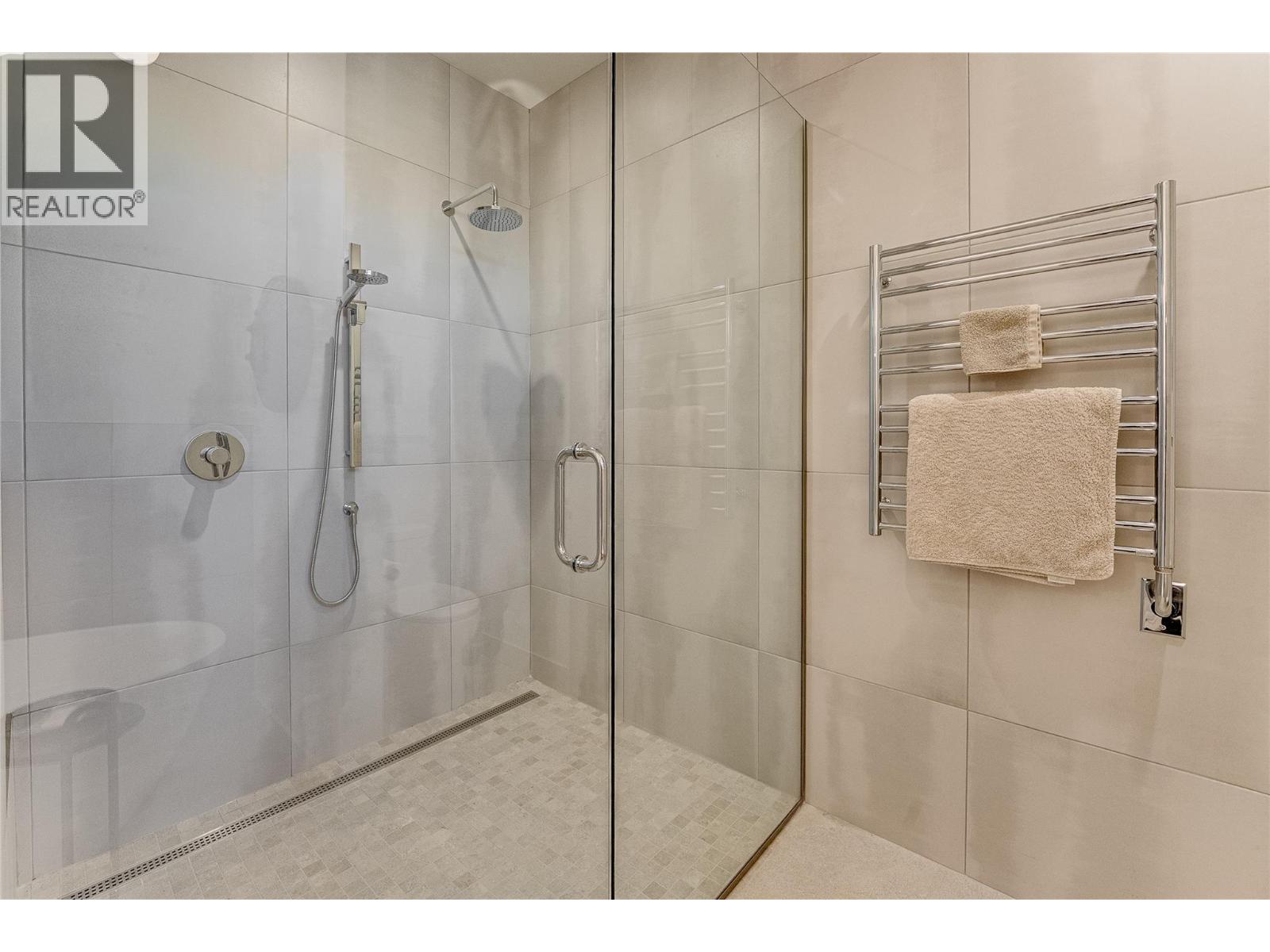 200 Valerian Lane, Silver Star